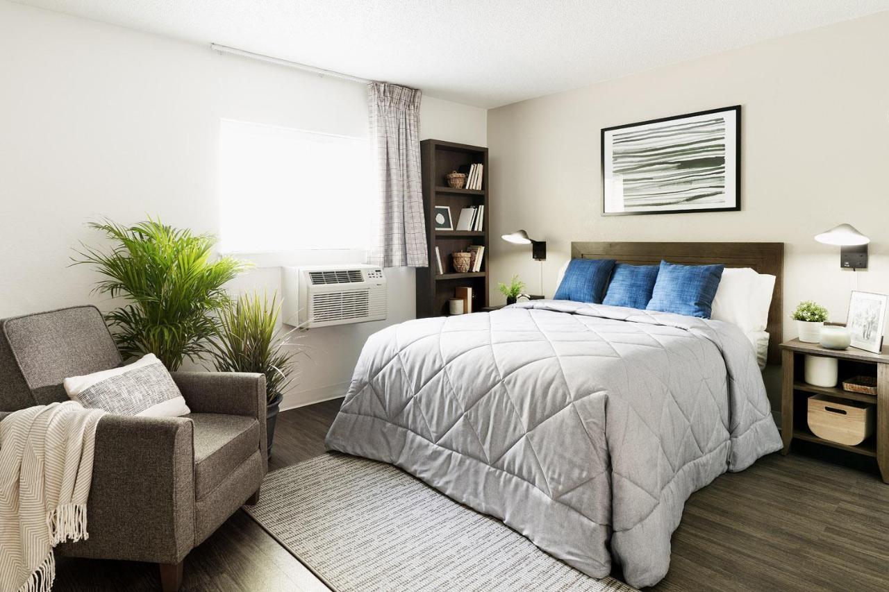Intown Suites Extended Stay Raleigh Nc- Capital Blvd Eksteriør billede