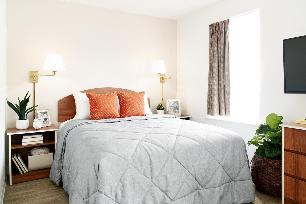 Intown Suites Extended Stay Raleigh Nc- Capital Blvd Eksteriør billede